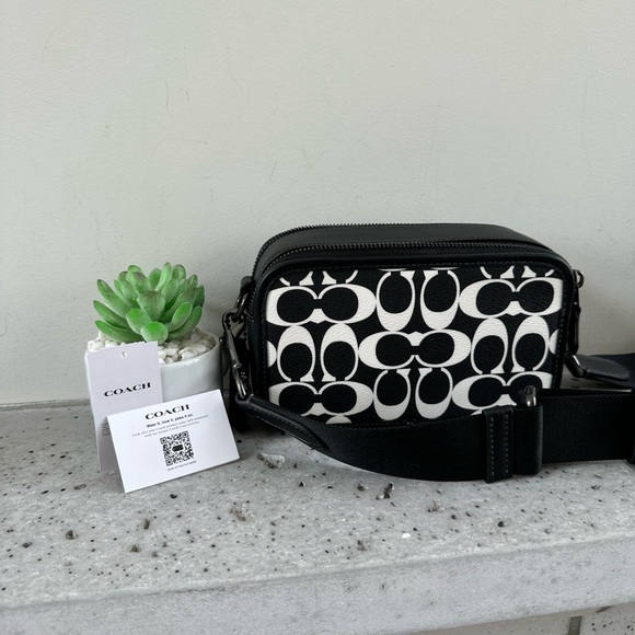 NWT Coach Wyatt Crossbody In Signature Canvas - Picture 7 of 11